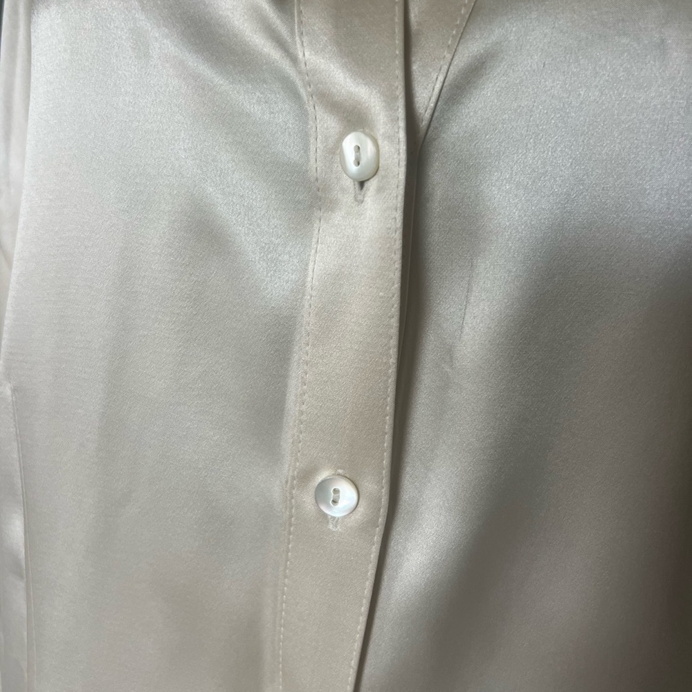 Tesori Cream 100% Silk Button Down Shirt - Picture 2 of 7
